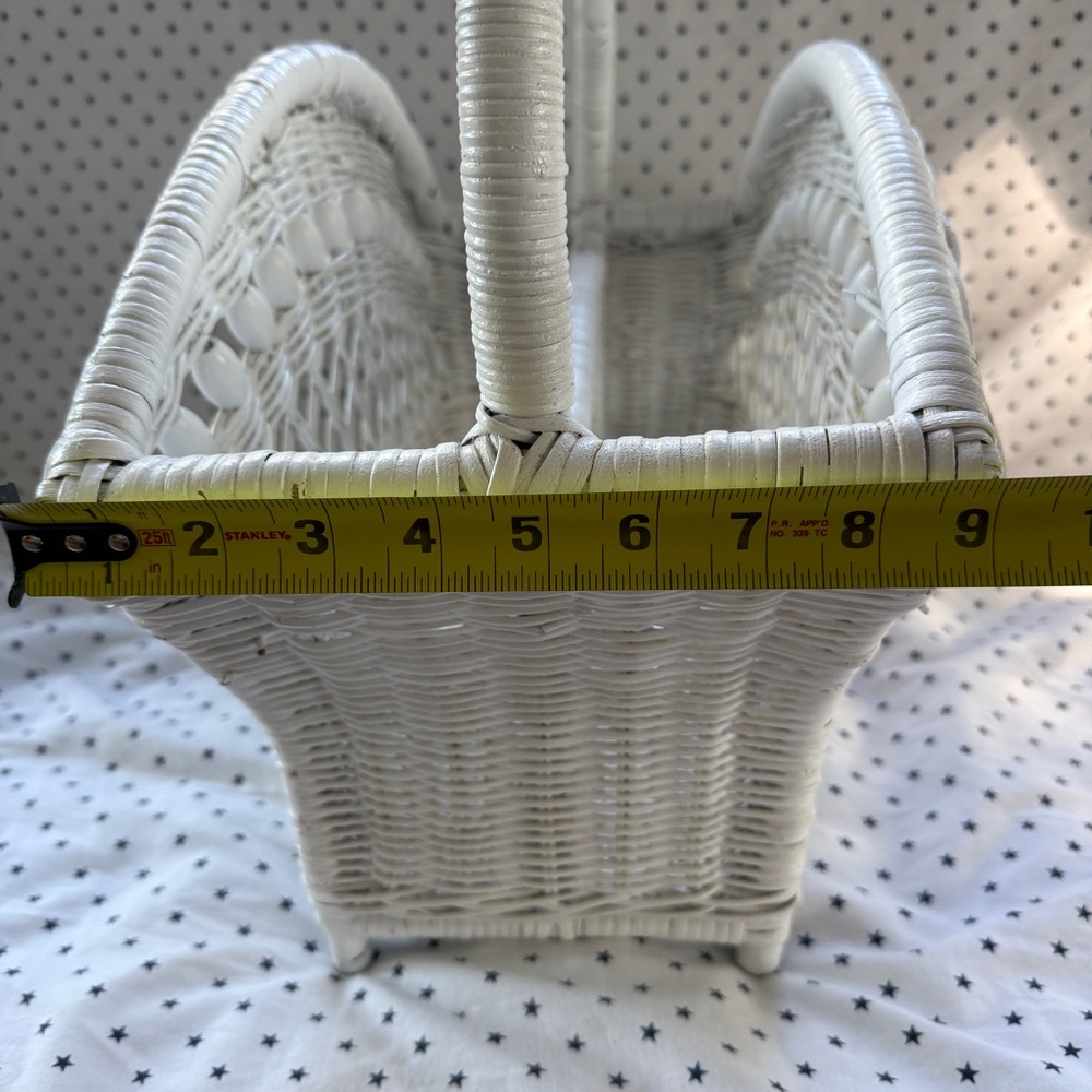 Vintage Wicker White Arched Magazine Holder / Rack w/ Wooden Beaded Detail - Picture 5 of 17